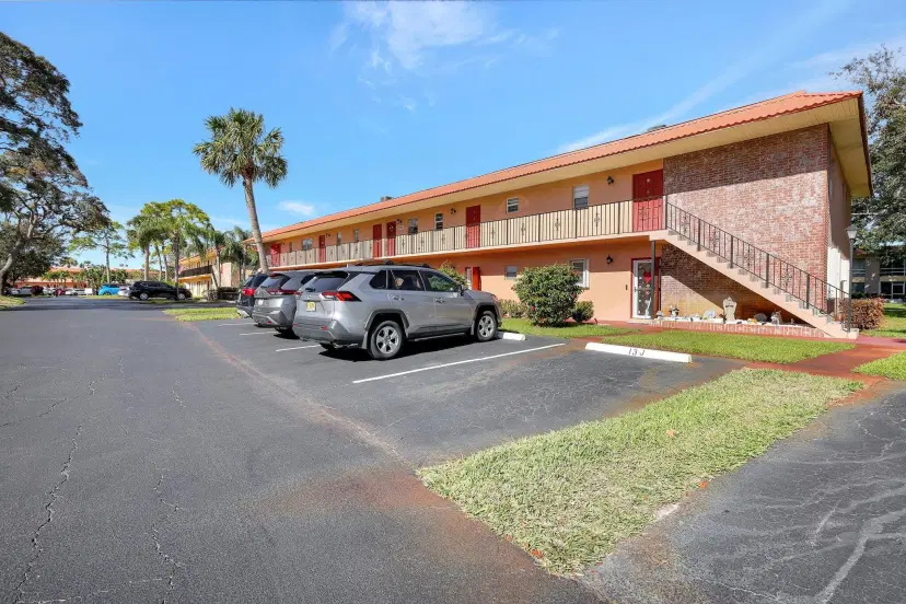 Picture of 1925 SW Palm City Road I, Stuart FL 34994