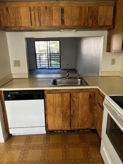 Picture of 10332 Sunrise Lakes Blvd 307, Sunrise FL 33322