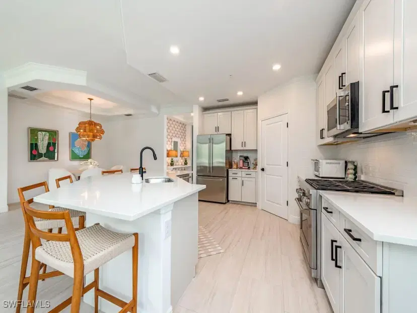 Picture of 16356 Viansa Way 101, Naples FL 34110