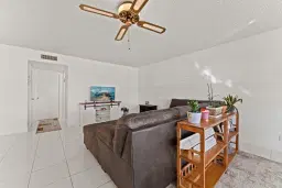 Picture of 201 Country Lane B, Boynton Beach, FL 33435