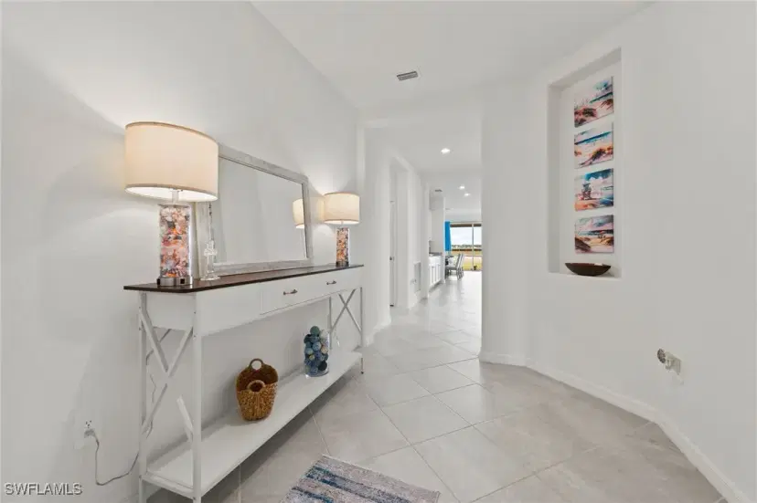 Picture of 3901 E Hampton Cir, Alva FL 33920
