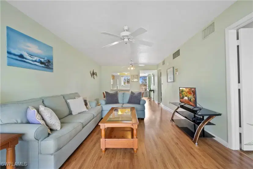 Picture of 1018 Manatee Rd E302, Naples FL 34114