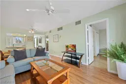 Picture of 1018 Manatee Rd E302, Naples, FL 34114
