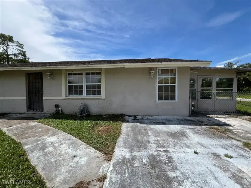 Picture of 1023 Broadway Ave, Lehigh Acres FL 33972