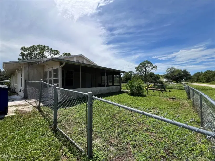 Picture of 1023 Broadway Ave, Lehigh Acres FL 33972
