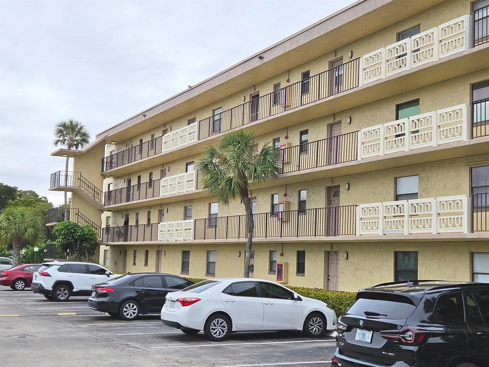 Picture of 9355 SW 8Th Street 403, Boca Raton, FL 33428