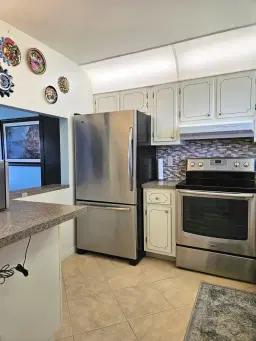 Picture of 9355 SW 8Th Street 403, Boca Raton, FL 33428