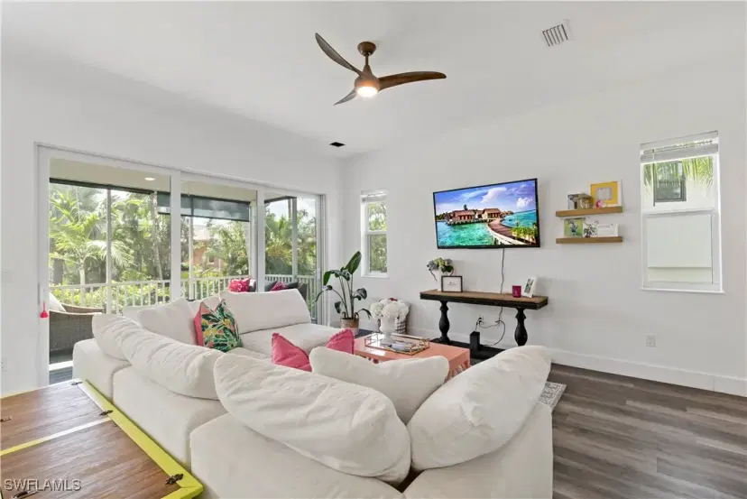 Picture of 7679 Victoria Cove Ct, Fort Myers FL 33908