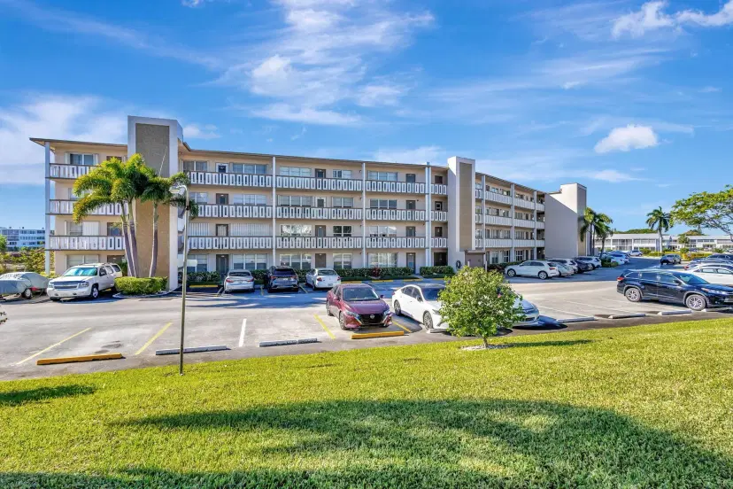 Picture of 311 Greenbrier B, West Palm Beach FL 33417