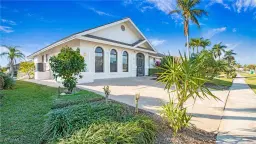 Picture of 1143 Breakwater Ct, Marco Island, FL 34145