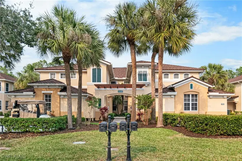 Picture of 10507 Sevilla Dr N 202, Fort Myers FL 33913