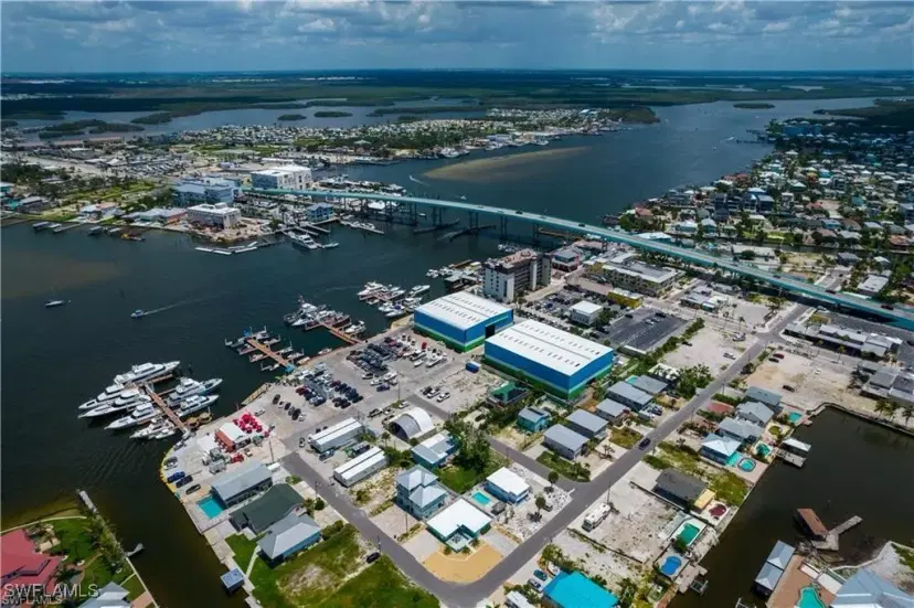 Picture of 412 Harbor Ct, Fort Myers Beach FL 33931