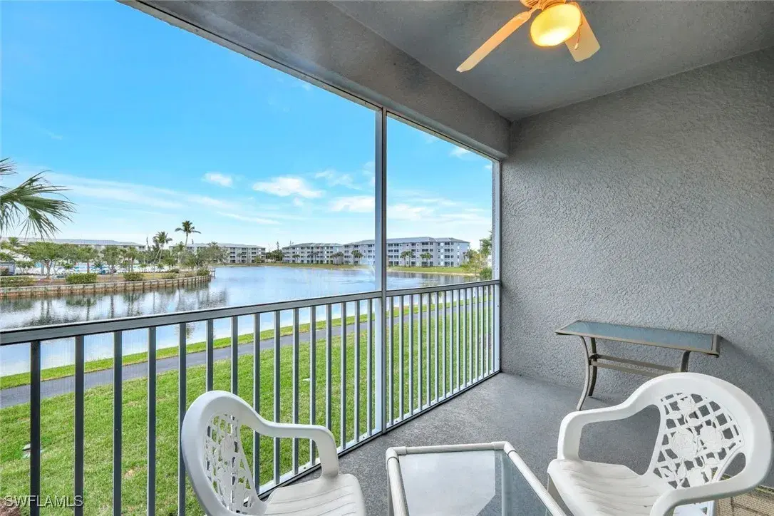 Picture of 16595 Lake Circle Dr 224, Fort Myers, FL 33908