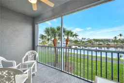 Picture of 16595 Lake Circle Dr 224, Fort Myers, FL 33908