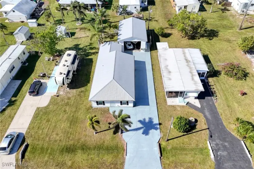 Picture of 16080 Siesta Dr, Fort Myers FL 33908