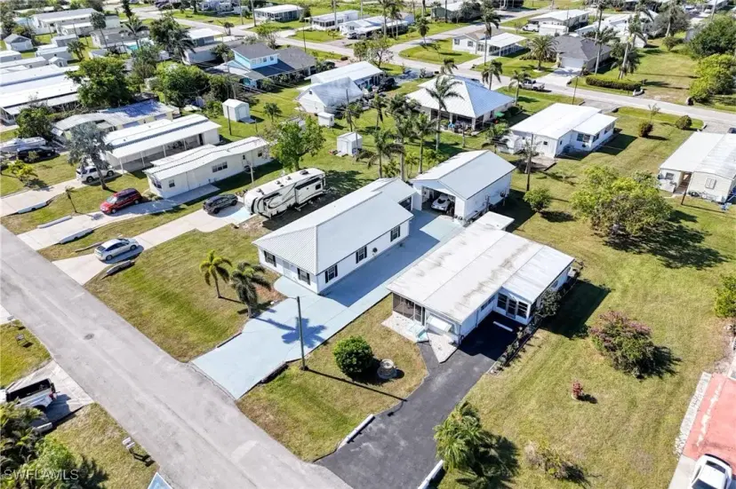 Picture of 16080 Siesta Dr, Fort Myers FL 33908
