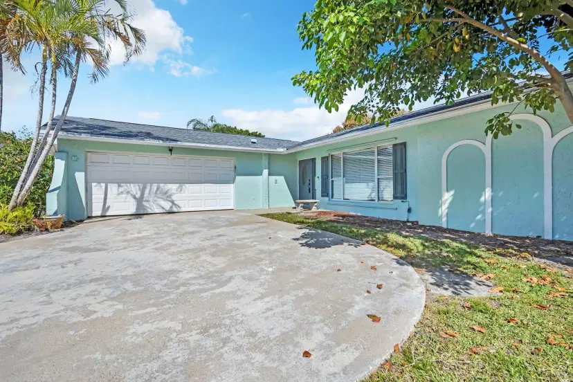 Picture of 1171 Gloucester Ct, Wellington FL 33414