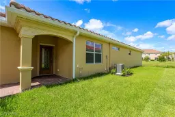 Picture of 2599 Vine Ave, Naples, FL 34120