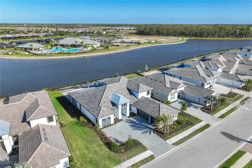 Picture of 15386 Turin Dr, Naples FL 34114