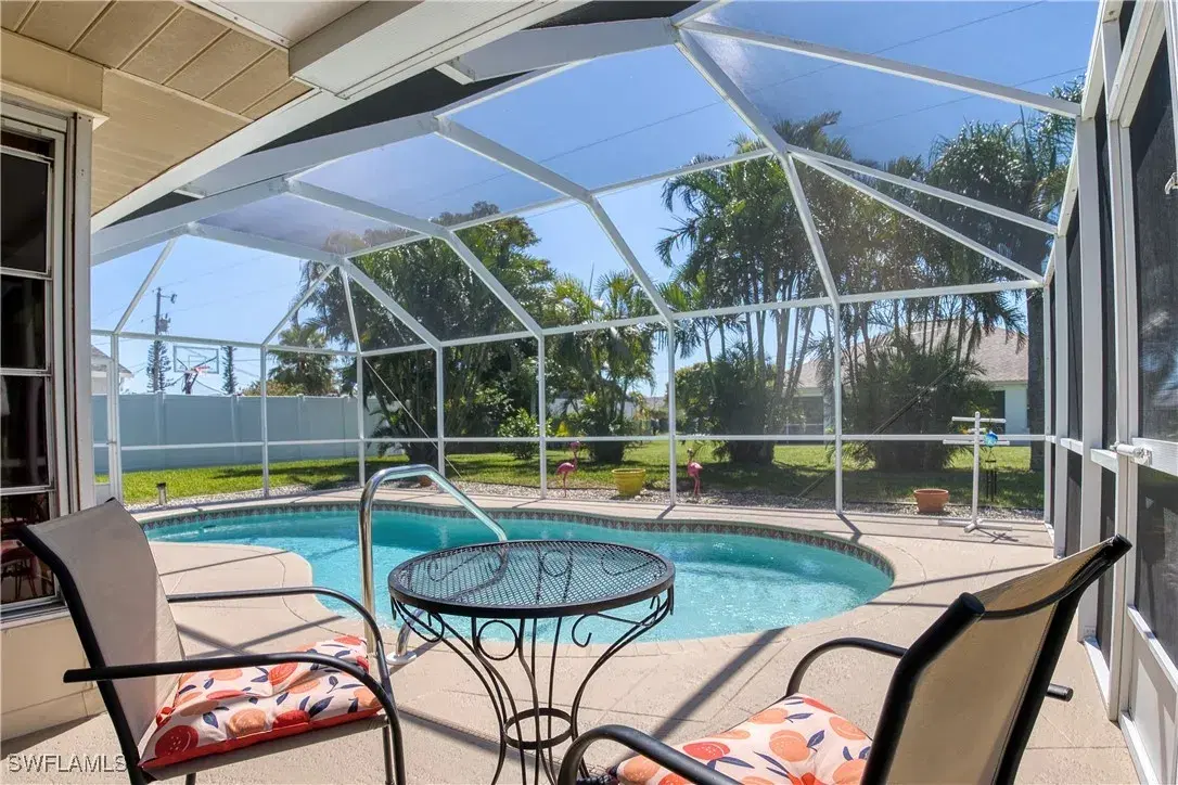 Picture of 908 SE 18Th St, Cape Coral, FL 33990