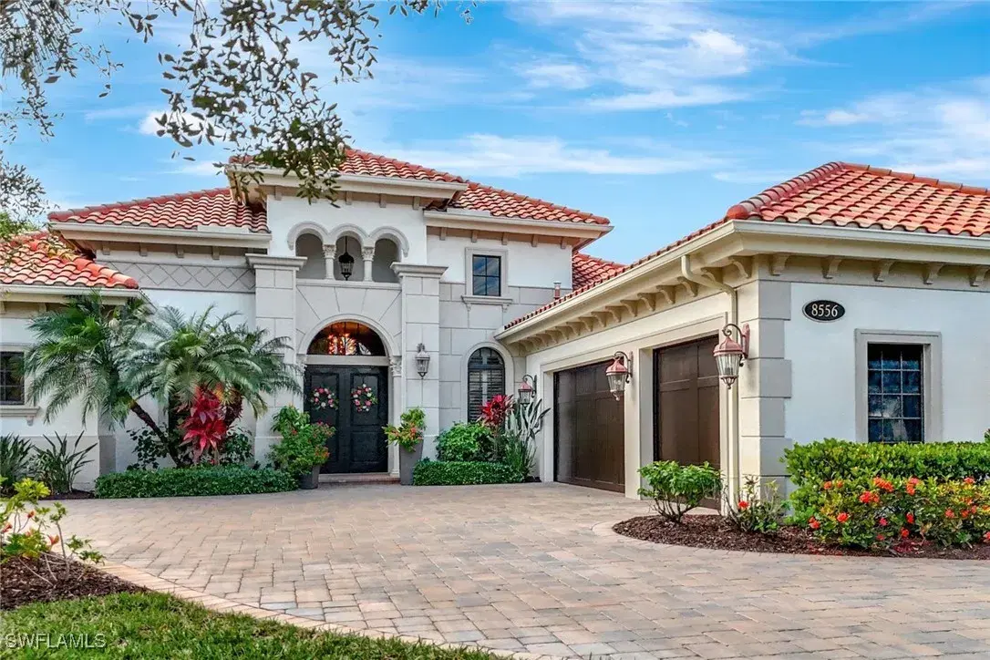 Picture of 8556 Majorca Ln, Naples, FL 34114