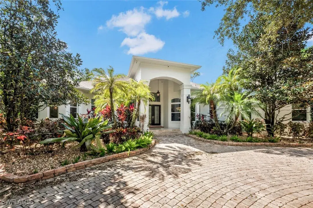 Picture of 4810 Sycamore Dr, Naples, FL 34119