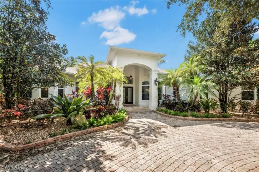 Picture of 4810 Sycamore Dr, Naples FL 34119