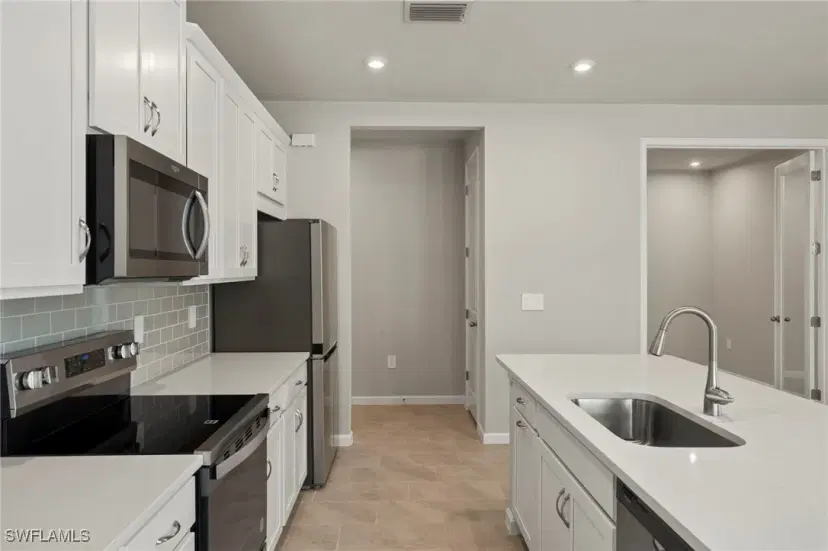 Picture of 6628 Good Life St, Fort Myers FL 33966