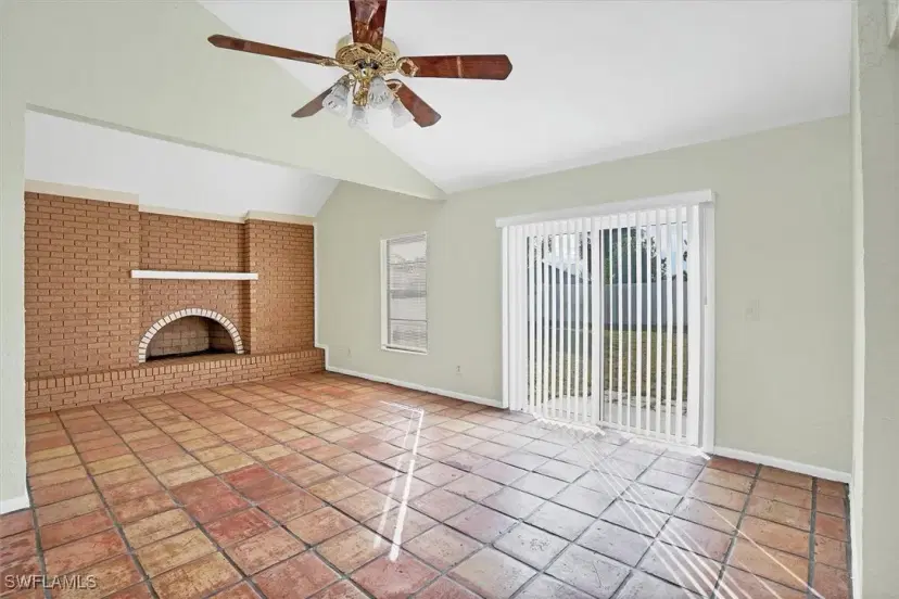 Picture of 1930 Viscaya Pkwy, Cape Coral FL 33990