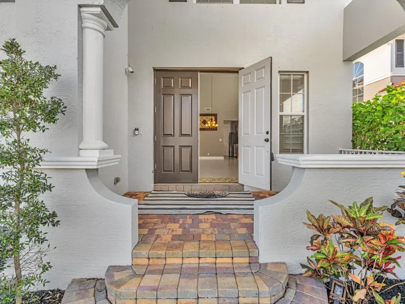 Picture of 9917 Cobblestone Creek Drive, Boynton Beach FL 33472