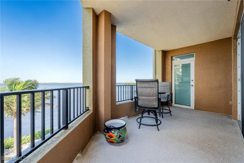 Picture of 2825 Palm Beach Blvd 301, Fort Myers FL 33916