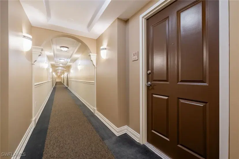 Picture of 2825 Palm Beach Blvd 301, Fort Myers FL 33916