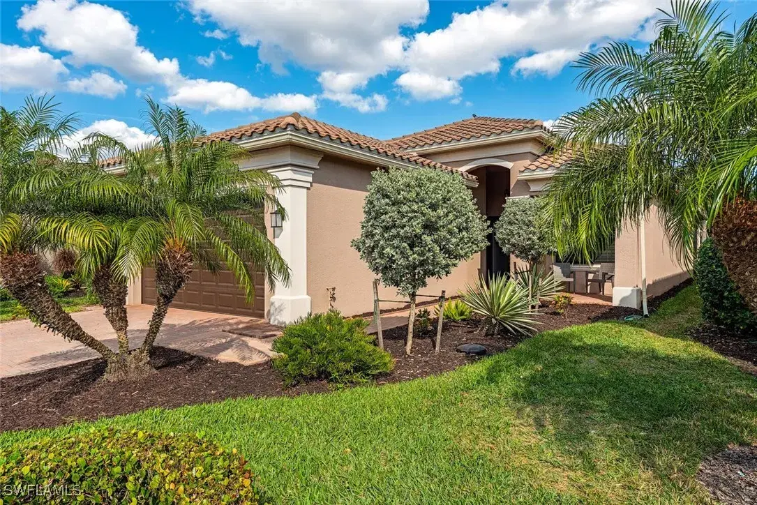 Picture of 13612 Mandarin Cir, Naples, FL 34109