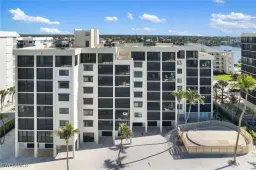 Picture of 9715 Gulf Shore Dr 702, Naples, FL 34108