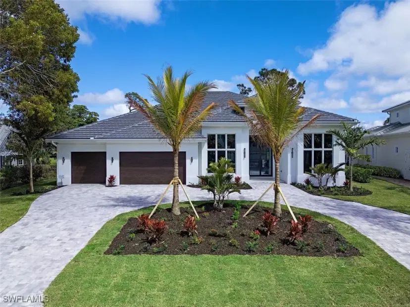 Picture of 527 Devils Ln, Naples FL 34103