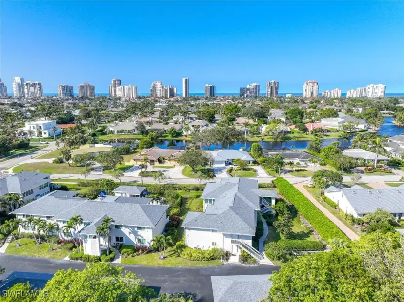 Picture of 731 Neapolitan Way 731, Naples FL 34103