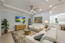 Picture of 269 Colonade Cir 2802, Naples, FL 34103