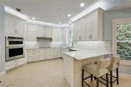 Picture of 269 Colonade Cir 2802, Naples, FL 34103