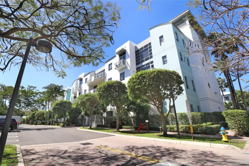 Picture of 335 SE 6Th Ave 212, Delray Beach FL 33483