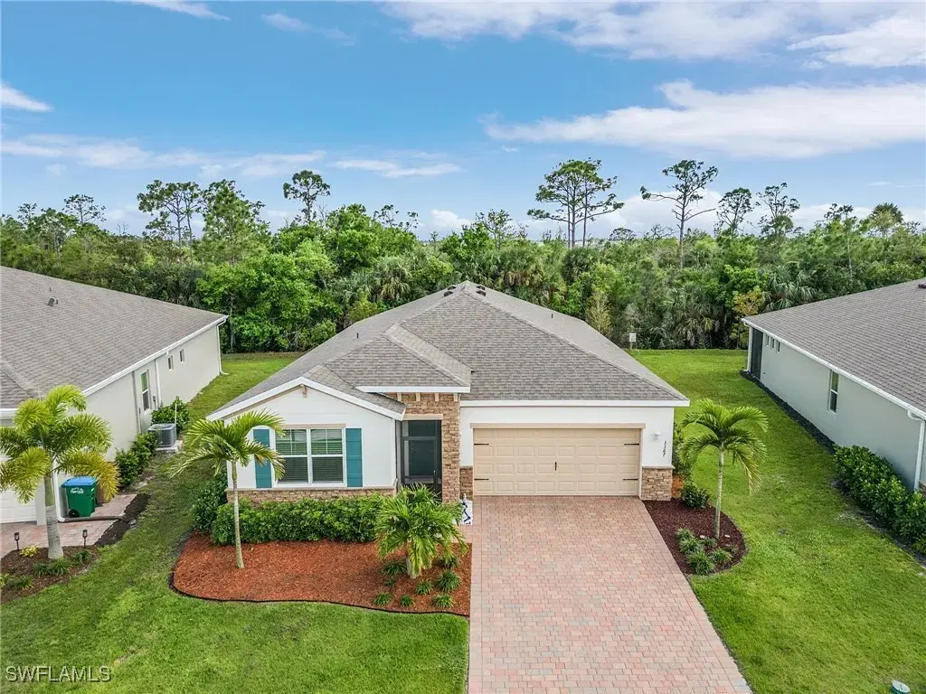 Picture of 3367 Acapulco Cir, Cape Coral, FL 33909