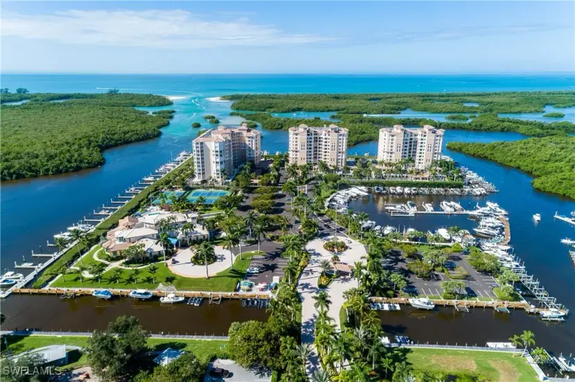 Picture of 435 Dockside Dr B703, Naples FL 34110