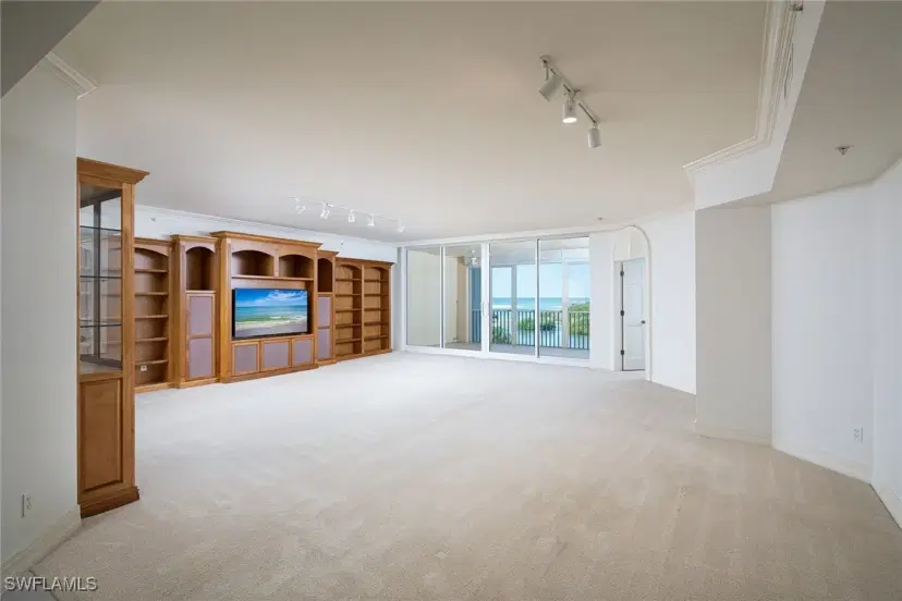 Picture of 435 Dockside Dr B703, Naples FL 34110