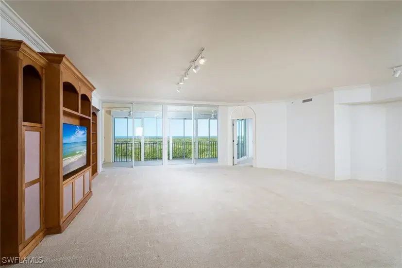 Picture of 435 Dockside Dr B703, Naples FL 34110
