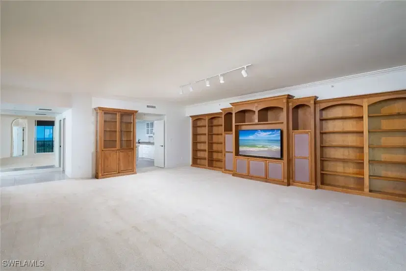 Picture of 435 Dockside Dr B703, Naples FL 34110