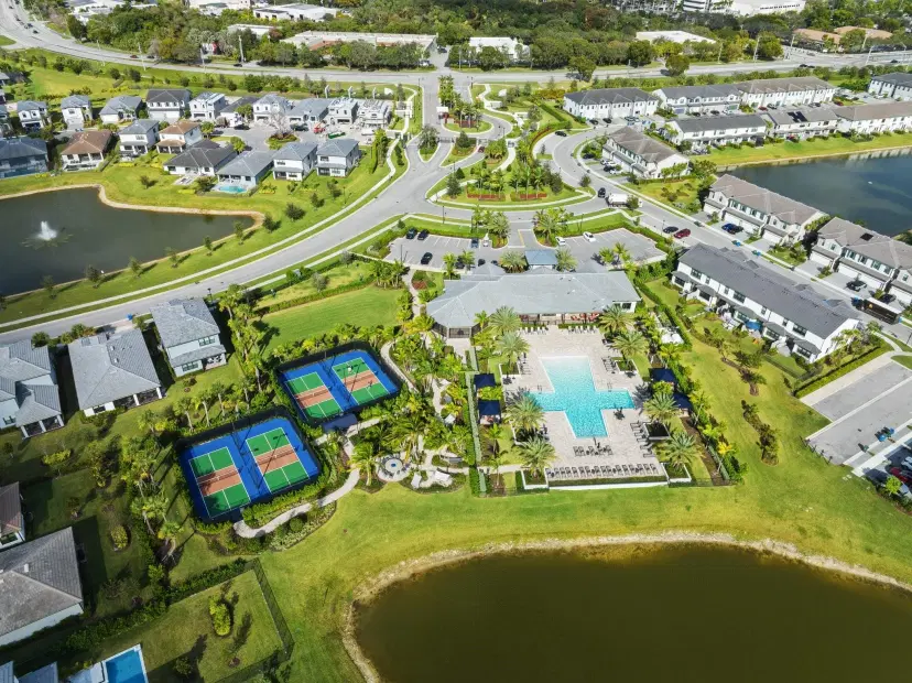 Picture of 2801 Oak Tree Dr, Fort Lauderdale FL 33309