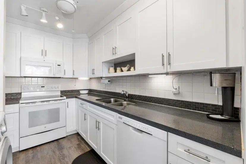 Picture of 2401 Del Aire Boulevard 201, Delray Beach FL 33445