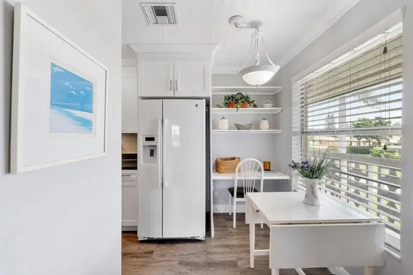 Picture of 2401 Del Aire Boulevard 201, Delray Beach FL 33445