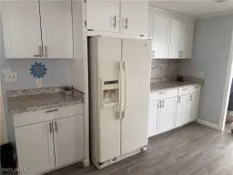 Picture of 19 Aquamarine Ave 19Q, Naples, FL 34114