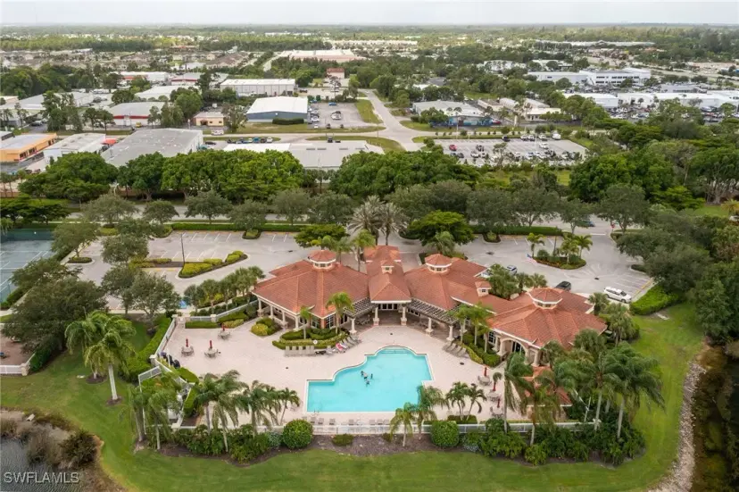 Picture of 5600 Chelsey Ln 204, Fort Myers FL 33912