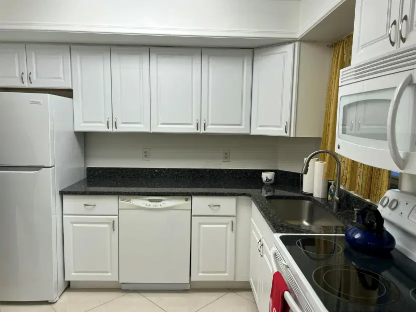 Picture of 18081 SE Country Club Drive 7-69, Jupiter FL 33469
